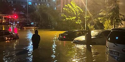 İstanbul'u sağanak vurdu! Metroları su bastı, araçlar suya gömüldü !..