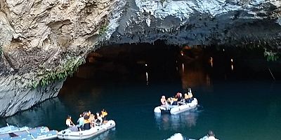 Konya-Antalya  arası yolun kısalması Altınbeşik Mağarasını görme turlarını artırdı..
