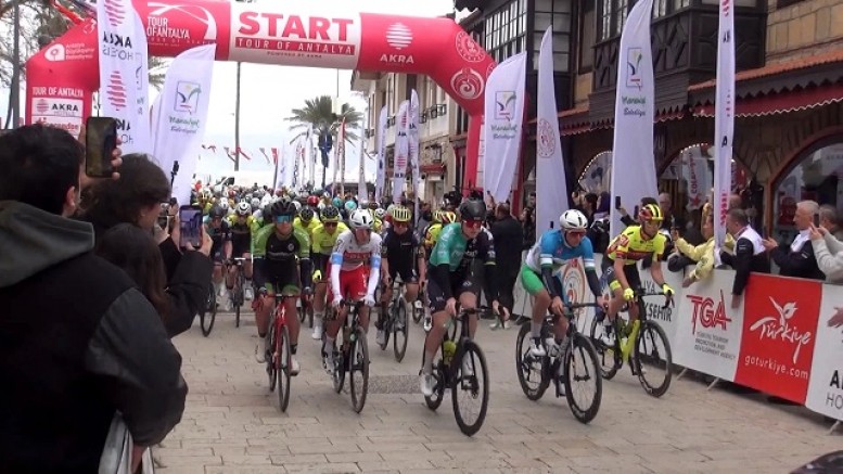 Tour Of Antalya Bisiklet yarışı Side'de başladı ..